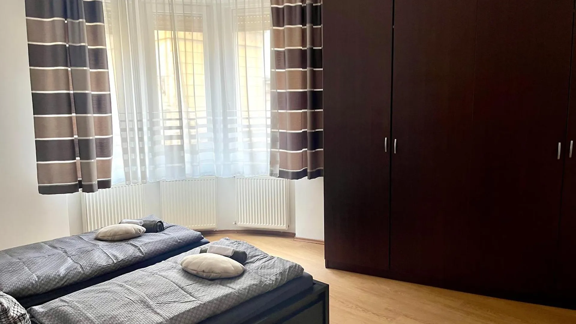 Kiraly Panorama Apartment Budapest 0*,